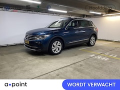 Volkswagen Tiguan - 1.5 TSI Elegance 150 pk Automaat (DSG) | Navigatie | Panoramadak | Parkeersensoren (Park a