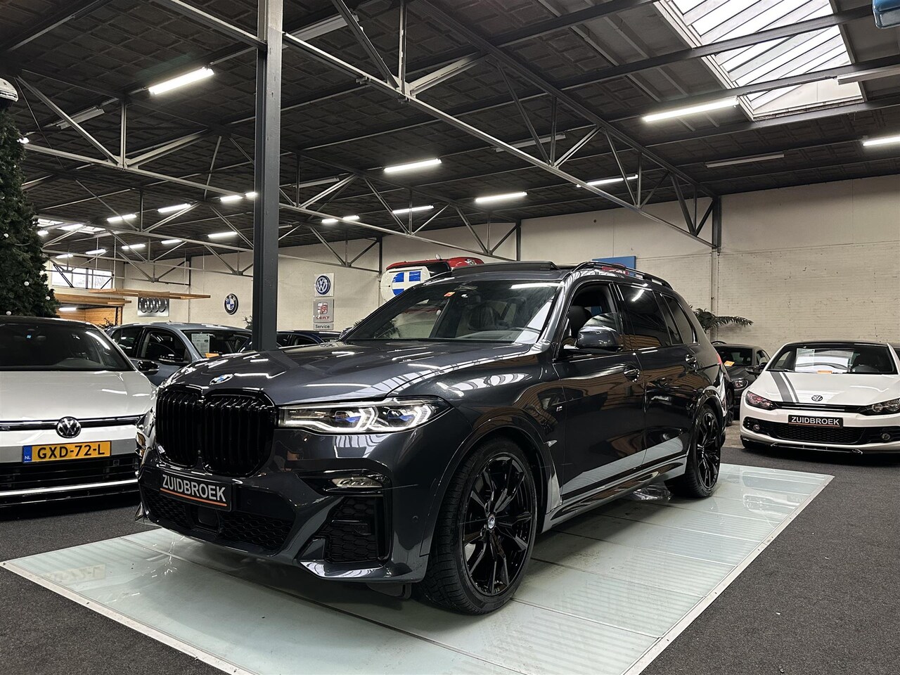 BMW X7 - 40i M-SPORT | 7-Pers. | B&W | Individual | Panodak | Trekhaak | LASER | - AutoWereld.nl