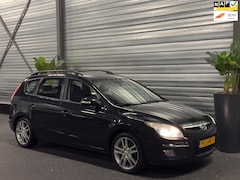 Hyundai i30 CW - 1.6i i-Catcher AUT | Leder | Navi | Cruise | Stoelverw. | Trekhaak