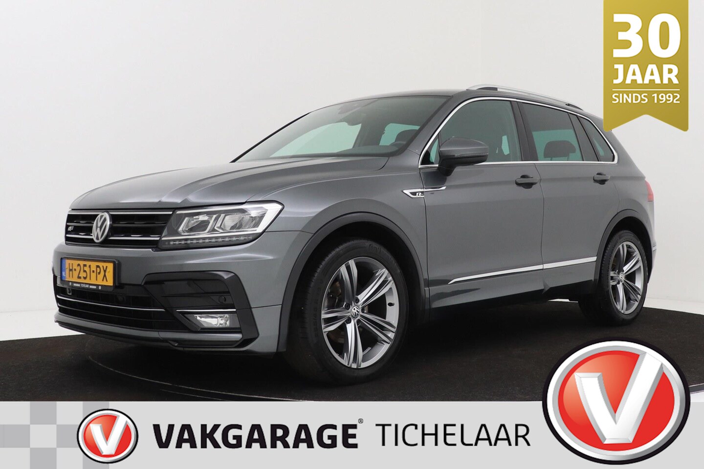 Volkswagen Tiguan - 1.5 TSI Comfortline Business R-Line | Trekhaak | CarPlay | Digital Cockpit | Climate Contr - AutoWereld.nl