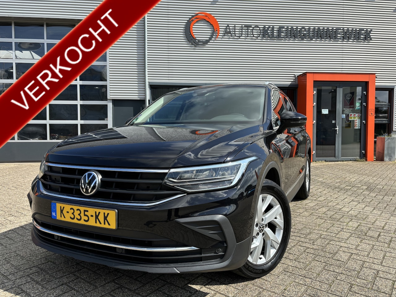 Volkswagen Tiguan - 1.5 TSI Life Business NL-Auto 1e eigenaar Apple/Android Carplay / Electr. achterklep / Led - AutoWereld.nl