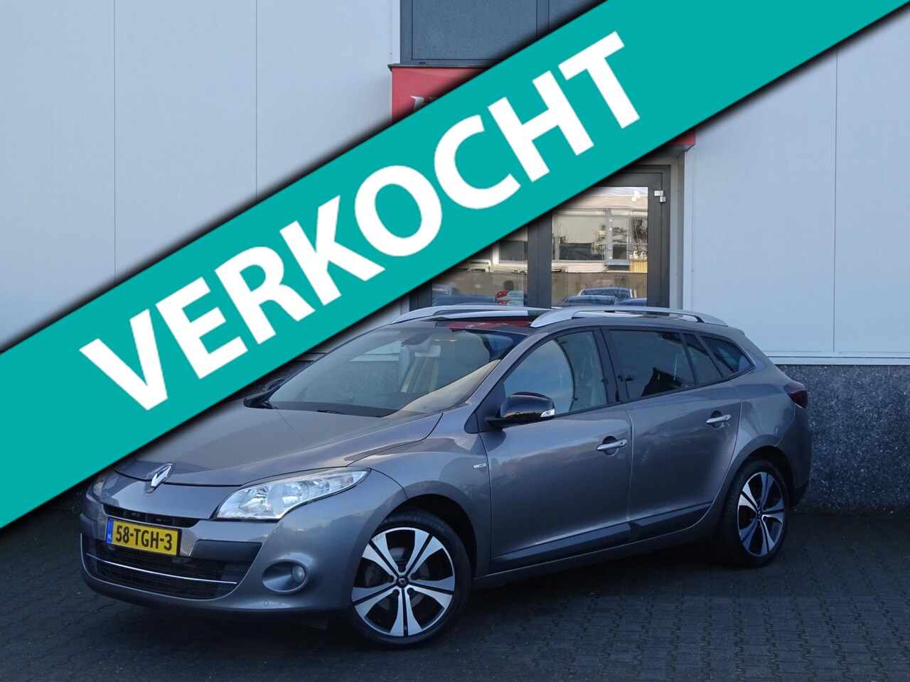 Renault Mégane Estate - 1.5 dCi Bose navigatie LM panodak - AutoWereld.nl