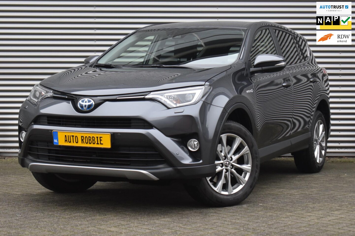 Toyota RAV4 - 2.5 Hybrid Dynamic 2.5 Hybrid Dynamic, Airco, Ecc, Cruise, Navi, Pdc. - AutoWereld.nl