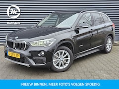 BMW X1 - sDrive20i Centennial Executive 192pk | Panodak | Head Up | Camera | Lederen Sportstoelen |