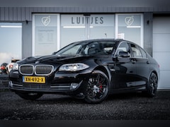 BMW 5-serie - 528i High Executive I Ketting=verv. I Schuifdak I 19'' I Leder I Stoel-memo I elek-achterk