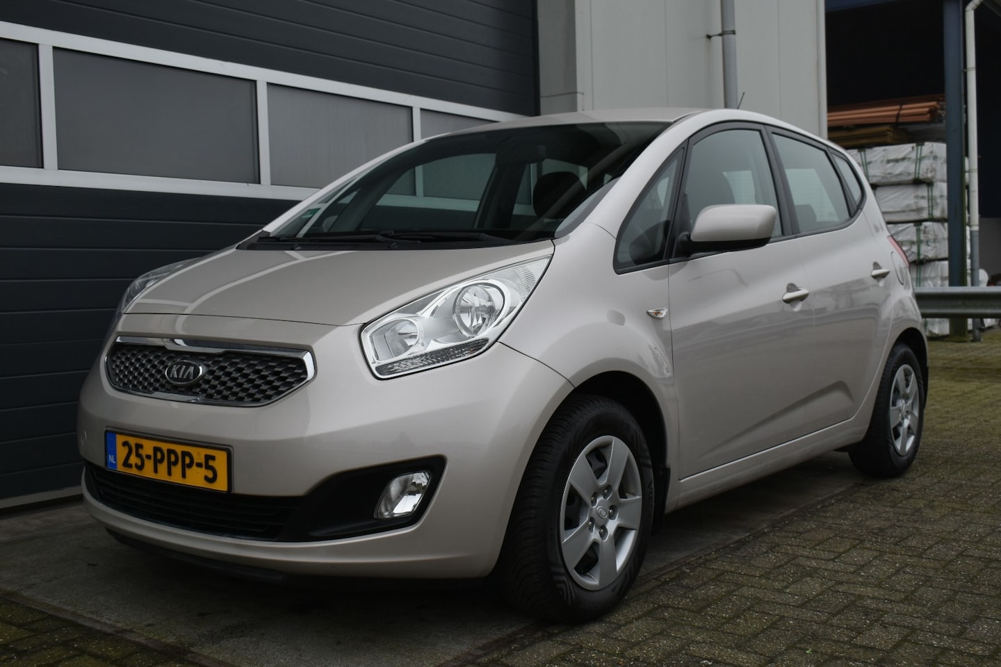 Kia Venga - 1.4 CVVT Seven 1.4 CVVT Seven - AutoWereld.nl