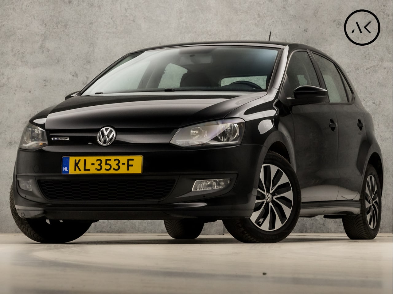 Volkswagen Polo - 1.0 Sportline (APPLE CARPLAY, NAVIGATIE, AIRCO, CRUISE, SPORTSTOELEN, PARKEERSENSOREN, LM - AutoWereld.nl