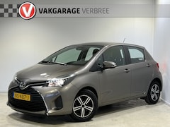 Toyota Yaris - 1.0 VVT-i Trend | Navigatie | LM Velgen 14" | Achteruitrijcamera | Bluetooth | Airco |