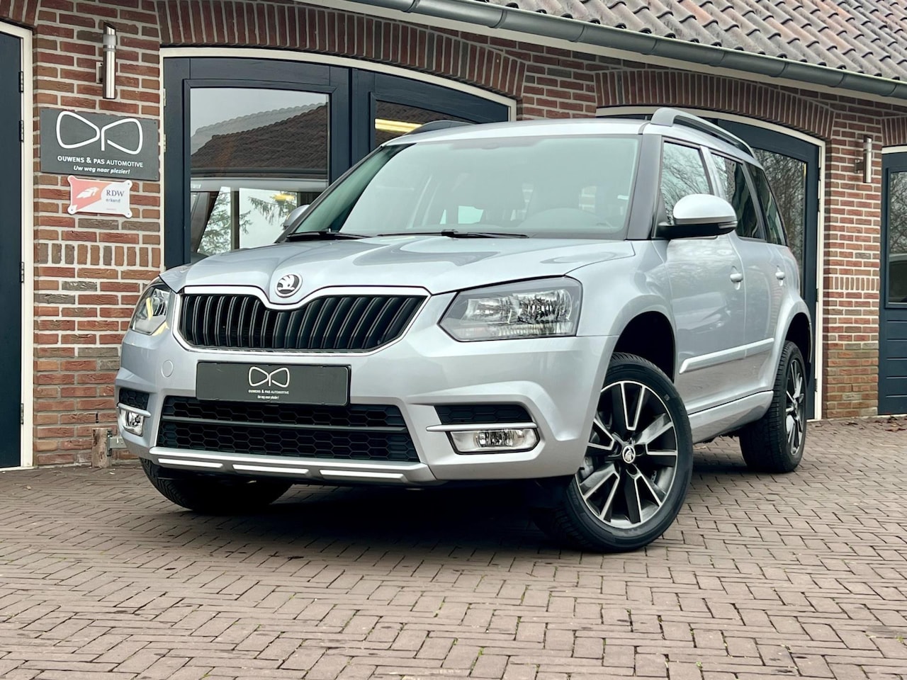 Skoda Yeti - 1.4 TSI Greentech Ambition | AIRCO | CRUISE CONTROL | STOELVERWARMING - AutoWereld.nl