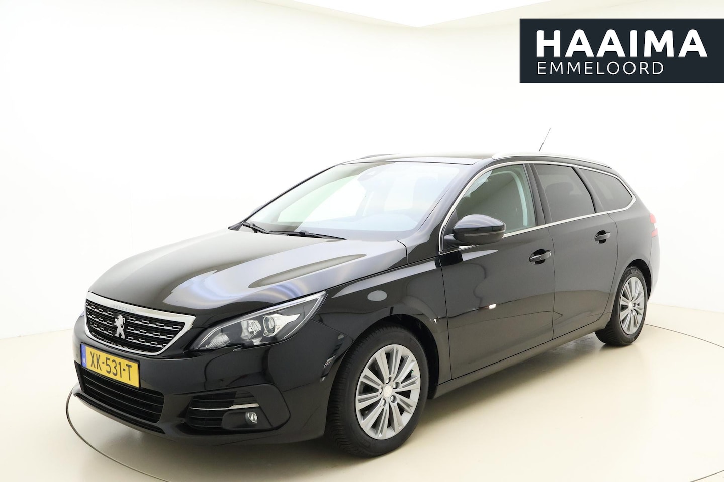 Peugeot 308 SW - 1.2 PureTech Allure 130pk | Panoramadak | Navigatie | Climate Control | Trekhaak - AutoWereld.nl