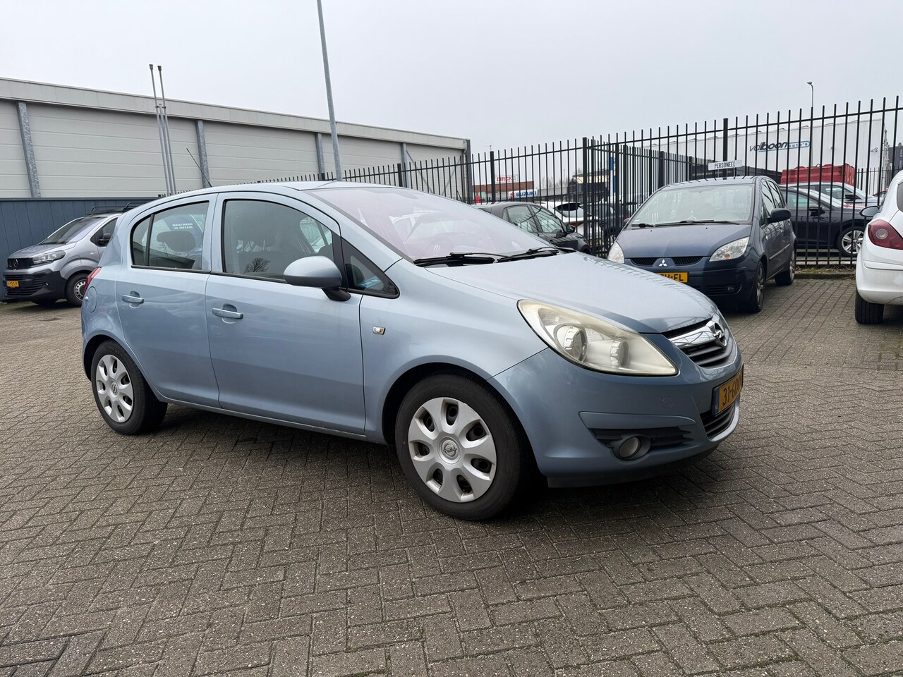 Opel Corsa - 1.2-16V Enjoy 1.2-16V Enjoy - AutoWereld.nl