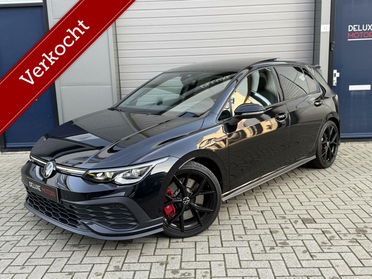 Volkswagen Golf - 2.0 GTI Clubsport Blackstyle/HUD/HK/PANO - AutoWereld.nl