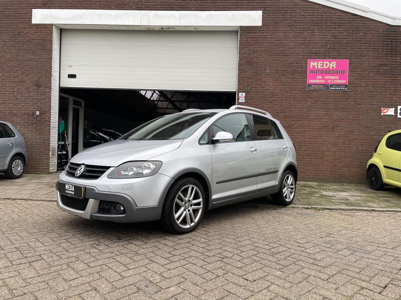 Volkswagen Golf - 1.4 TSI Cross | Airco | Stoelverwarming | Nieuwe Distributieketting - AutoWereld.nl