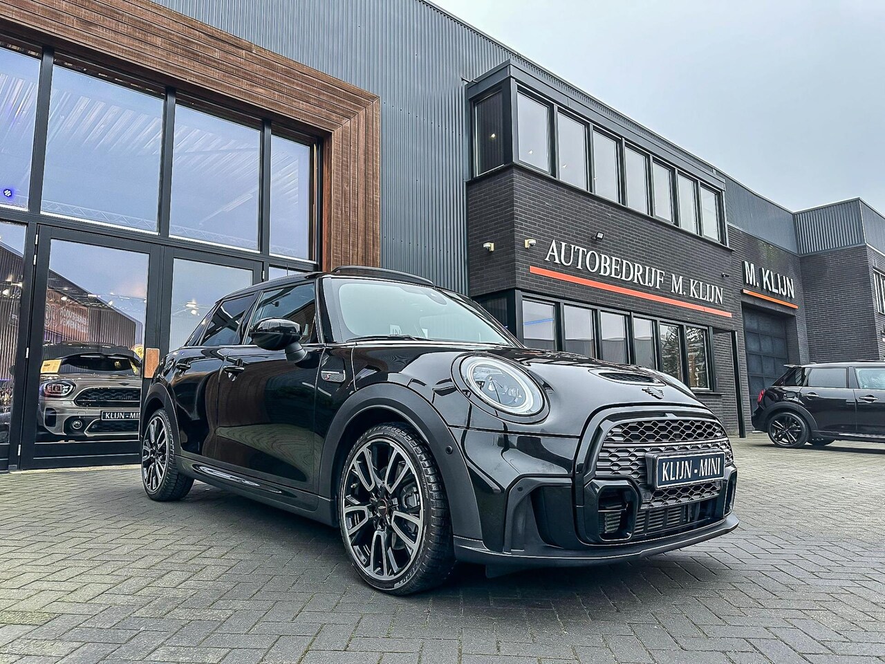 MINI Cooper S - Mini 2.0 John Cooper Works F1 aut/Leer/HK/Camera/Head up/Vol - AutoWereld.nl