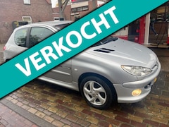 Peugeot 206 - 1.6-16V Quiksilver