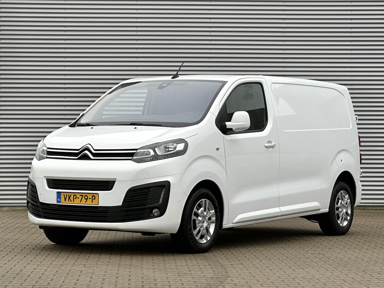 Citroën Jumpy - 2.0 BlueHDI Keurig nette Bus met veel optie's Citroen Jumpy 2.0 BlueHDI 120 M Driver - AutoWereld.nl