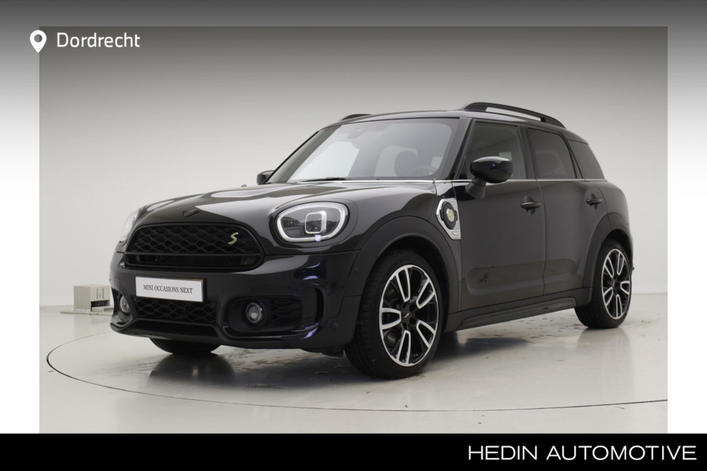 MINI Countryman - Cooper S E ALL4 John Cooper Works | Premium Plus | 19" LM JCW Circuit Spoke two-tone | Dak - AutoWereld.nl