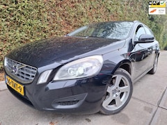 Volvo V60 - 1.6 DRIVe Summum