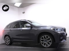 BMW X1 - xDrive25e M Sport/*Pano dak*/19 inch/Elektr stoelen/Camera