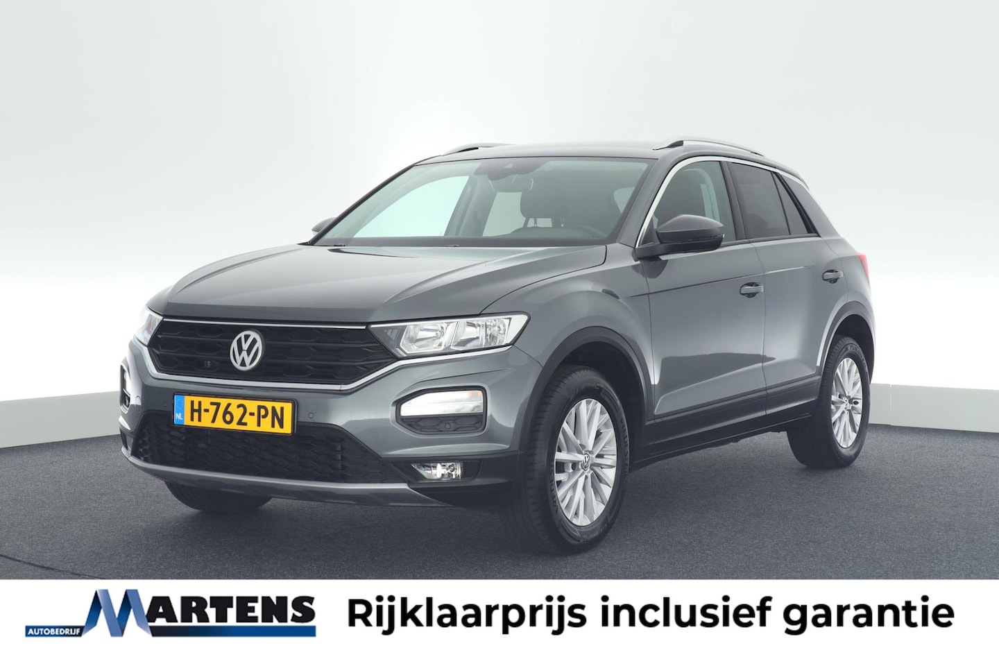 Volkswagen T-Roc - 1.5 TSI 150pk H6 Style Trekhaak Navigatie - AutoWereld.nl