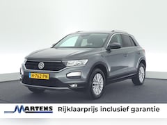 Volkswagen T-Roc - 1.5 TSI 150pk H6 Style Trekhaak Navigatie