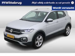 Volkswagen T-Cross - 1.0 TSI Style Executive Navigatie / Parkeersensoren / LED / Clima / Bluetooth / 17"LM Velg