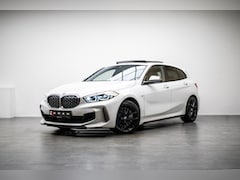 BMW 1-serie - M135i xDrive High Executive Pano|Kuipstoelen|Head-Up|Harman|Elektr