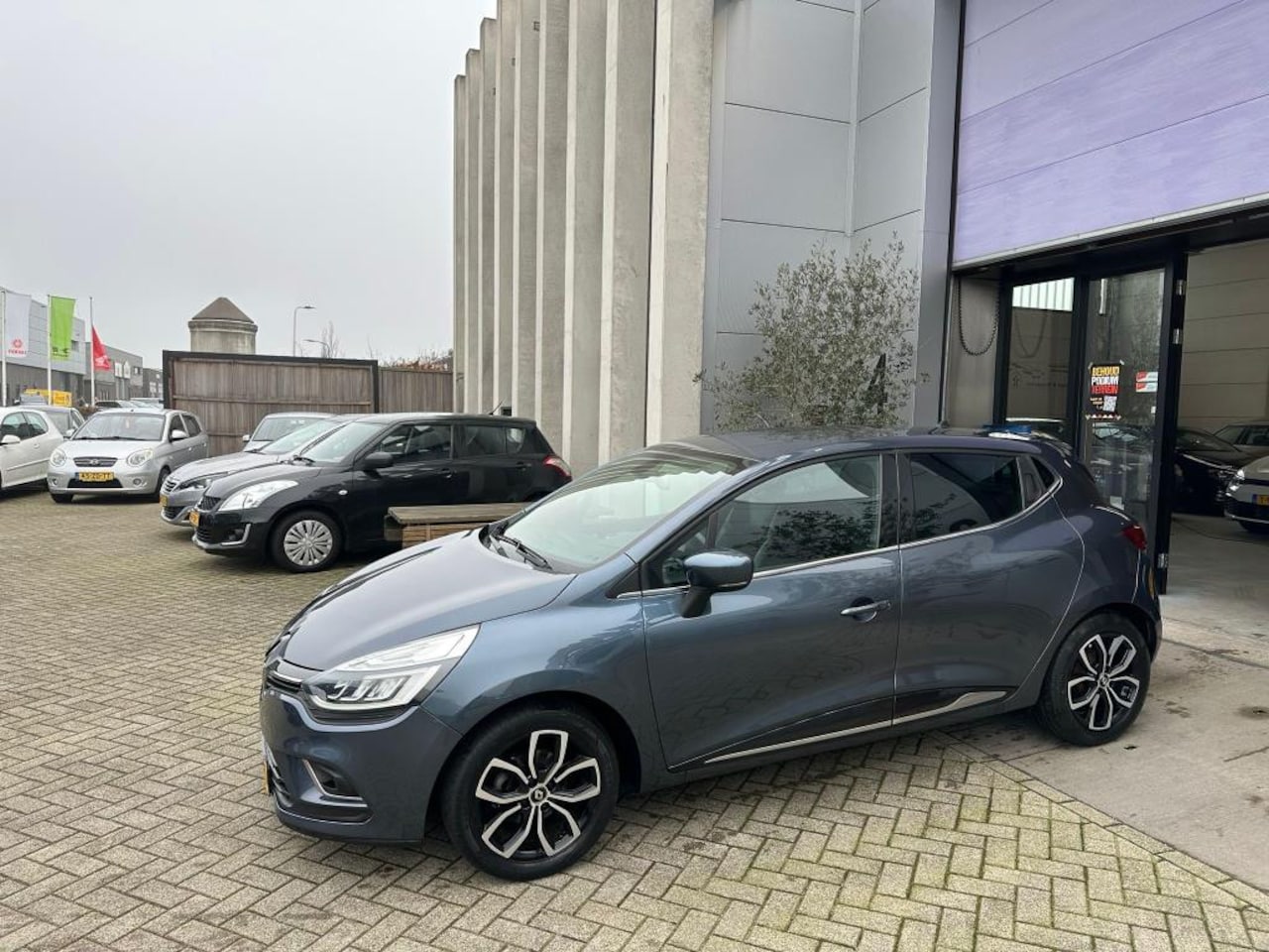 Renault Clio - 0.9 TCe Intens LED! NAVI! CRUISE! INRUIL MOGELIJK! - AutoWereld.nl