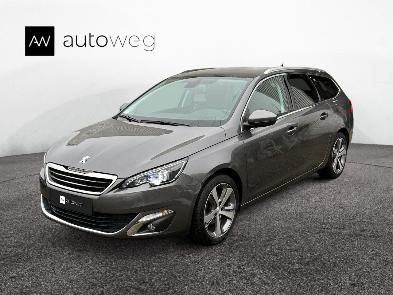 Peugeot 308 SW - 1.2 Allure Camera | Navi | Pano | LED | Onderhoud volledig - AutoWereld.nl