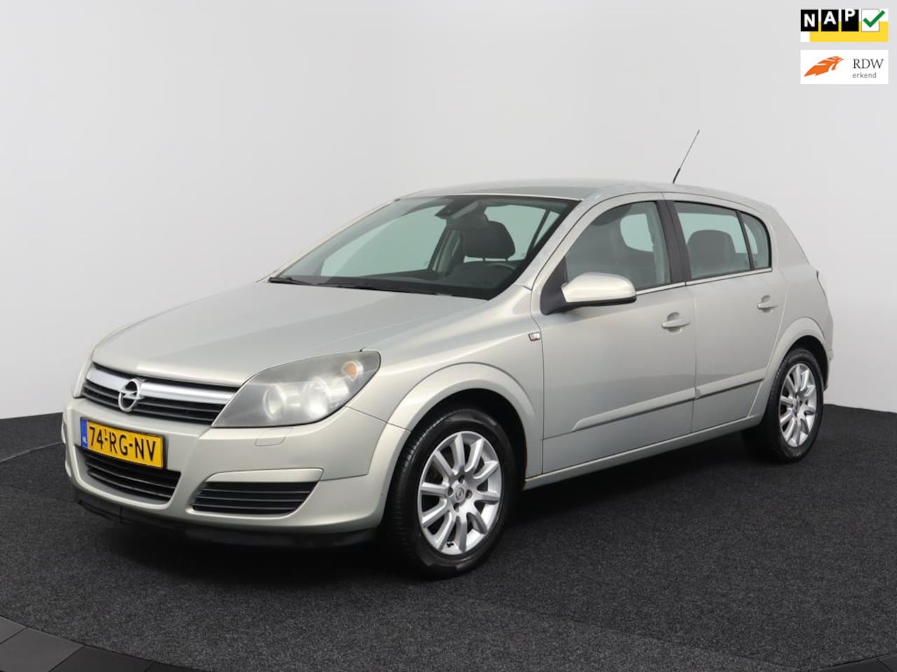 Opel Astra - 1.6 ELEGANCE CLIMA NAVI BLUETOOTH - AutoWereld.nl