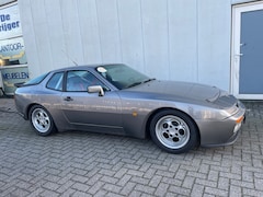 Porsche 944 - 2.5 Turbo