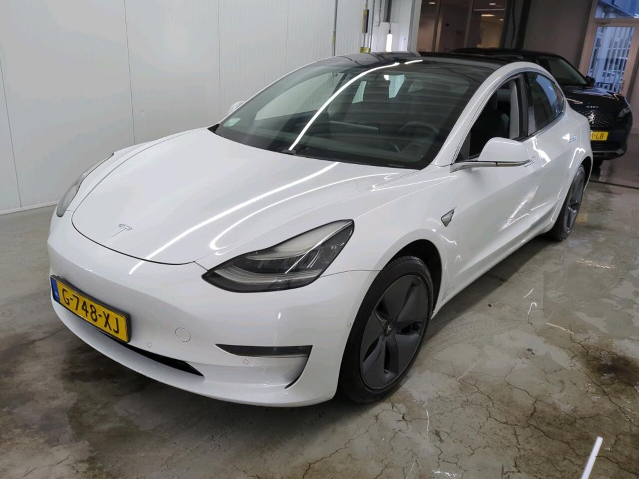 Tesla Model 3 - Long-Range AWD 351pk 75 kWh [ AUTOPILOT+620KM WLTP+PREMIUM AUDIO ] - AutoWereld.nl