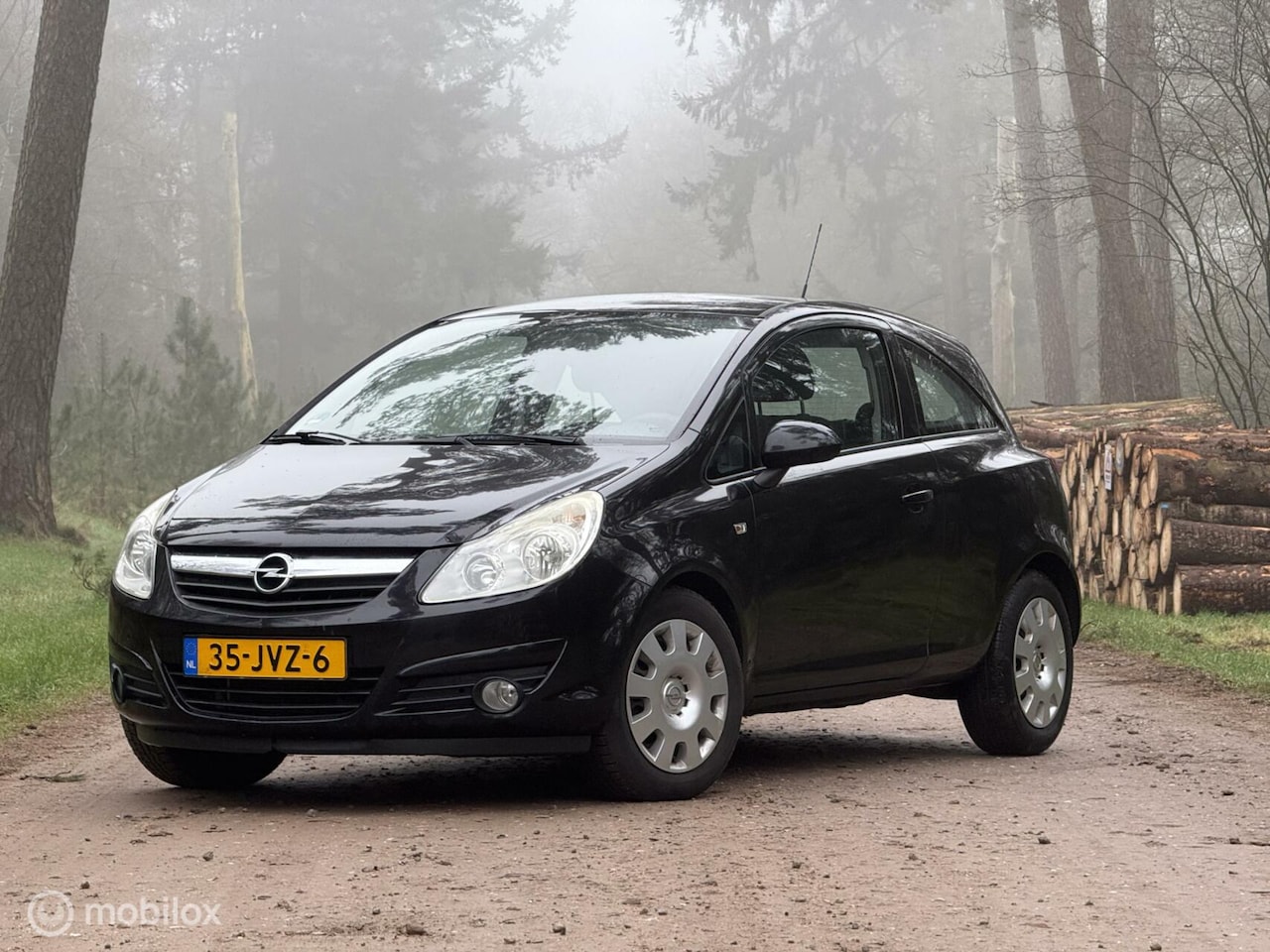 Opel Corsa - 1.2-16V Edition Airco/Cruise control - AutoWereld.nl