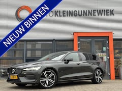 Volvo V60 - 2.0 B3 Momentum Advantage / Lederen Bekleding / NL Auto / Stoel & Stuurverwarming / Camera