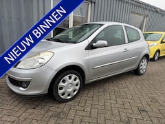 Renault Clio - 1.2-16V Expression