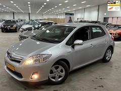 Toyota Auris - 1.8 Full Hybrid Aspiration / NAVI MULTIEMEDIA / AUTOMAAT / HYBRID