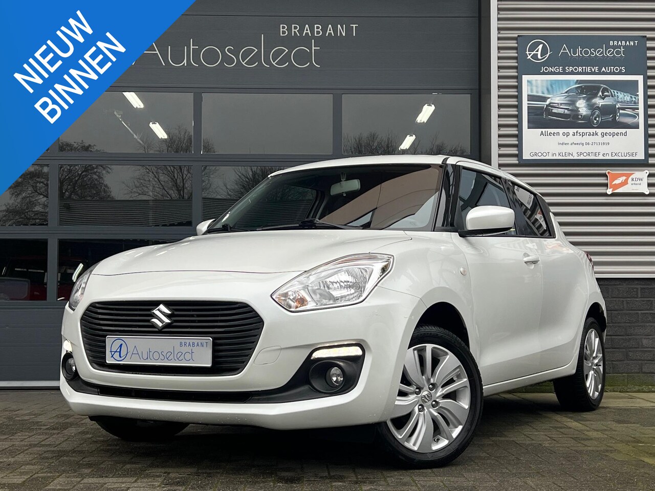 Suzuki Swift - 1.2 Select Airco Bluetooth Camera - AutoWereld.nl