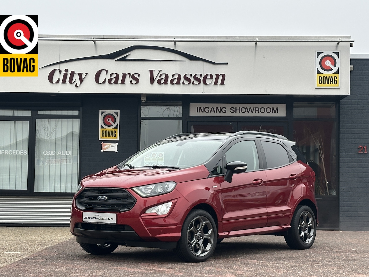 Ford EcoSport - 1.0 EcoBoost ST-Line automaat 126 pk navigatie camera climate ctr cruise ctr afn trekhaak - AutoWereld.nl