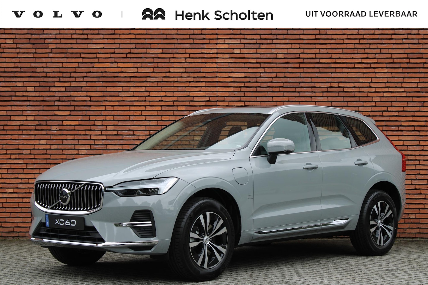 Volvo XC60 - T6 AWD 350PK Core Bright Adaptieve Cruise Control, Pilot Assist, Panoramisch schuif-/kante - AutoWereld.nl