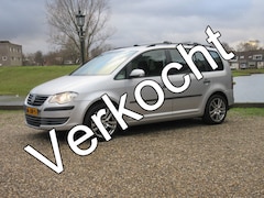 Volkswagen Touran - 1.9 TDI Trendline Business - Airco - Navigatie - 6 Bak