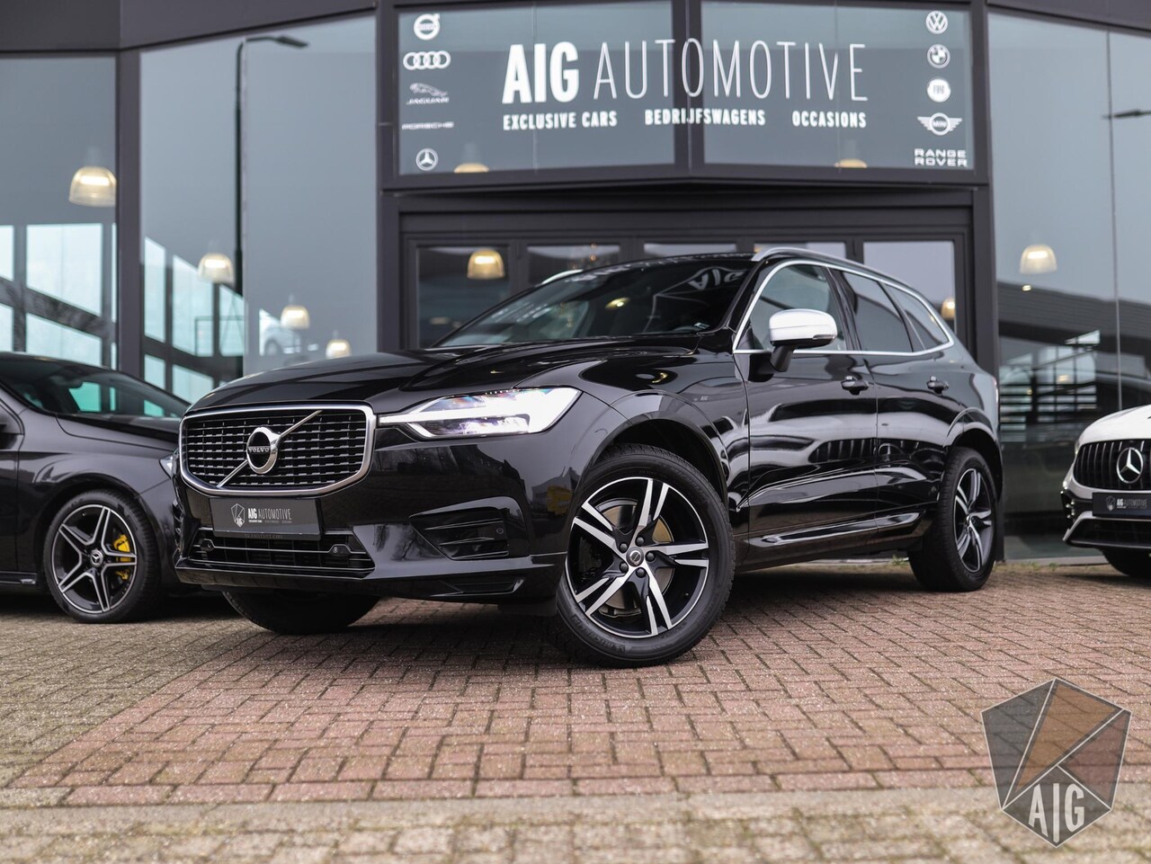 Volvo XC60 - 2.0 T4 R-Design | Pilot Assist | Trekhaak | Pano | HUD | Camera | Carplay | BLIS - AutoWereld.nl