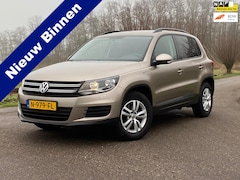 Volkswagen Tiguan - 1.4 TSI Sport&Style 5DRS NAVI PDC STOEL-VERWARMING AIRCO GOED ONDERHOUDEN