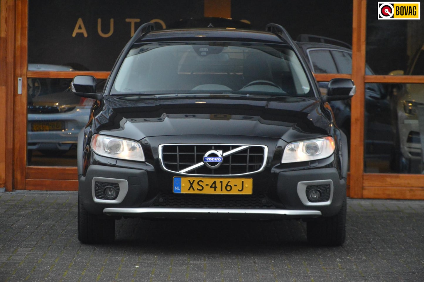 Volvo XC70 - 2.4 D5 Summum | 5 Cilinder | Trekhaak 2100KG | Stoelverwarming | Elektrische stoelen | Sta - AutoWereld.nl