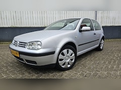 Volkswagen Golf - 1.6-16V Comfortline