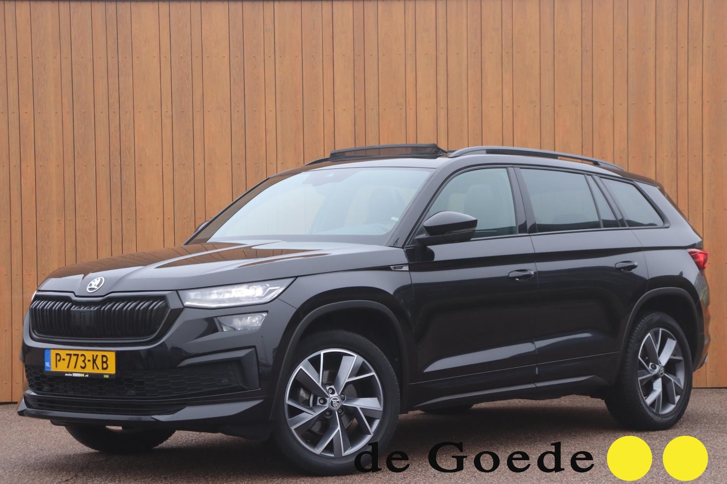 Skoda Kodiaq - 1.5 TSI Sportline Business 7persoons el.schuifdak org. NL-auto - AutoWereld.nl