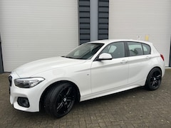 BMW 1-serie - 116i Centennial High Executive M-pakket/ M-grill/ 18inch zwarte velgen/ Harman&Kardon geluidsinstallatie/ Alcantara sport