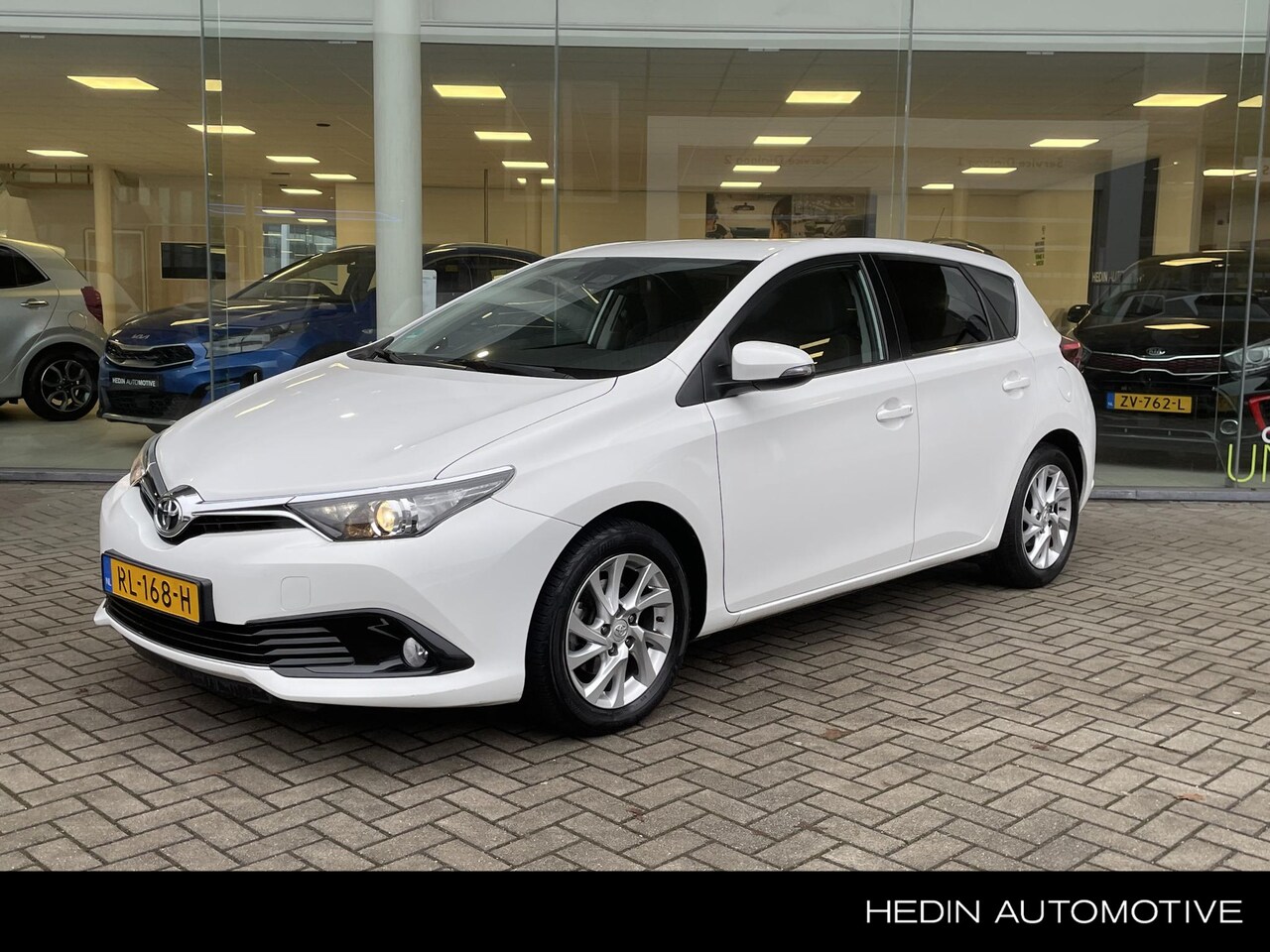 Toyota Auris - 1.2T Dynamic 1.2T Dynamic - AutoWereld.nl