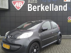 Peugeot 107 - 1.0-12V XR 5-Drs Airco / elektrisch pakket