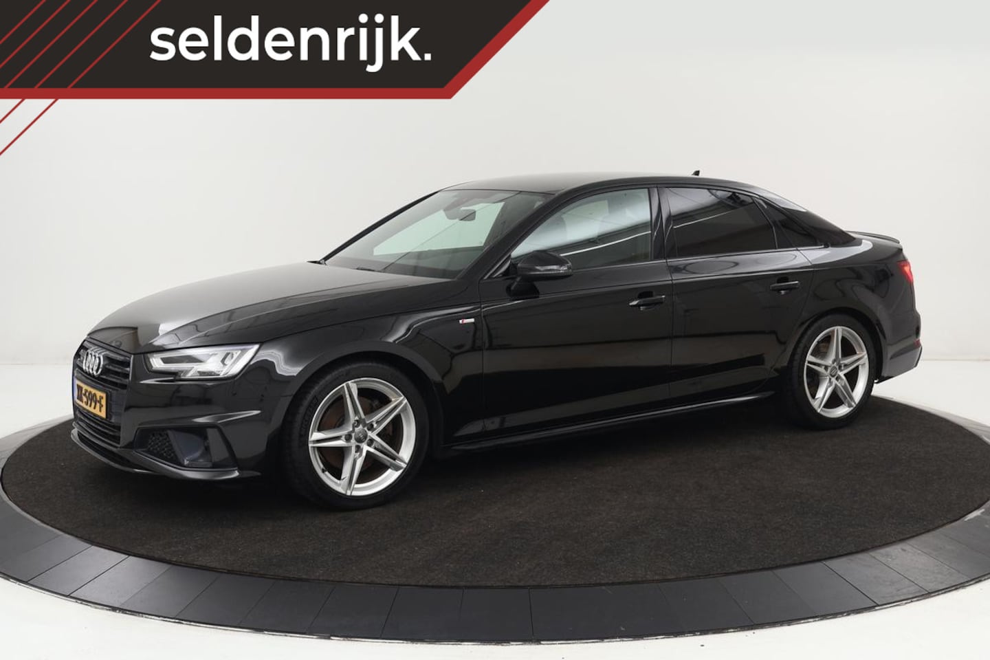 Audi A4 Limousine - 40 TFSI Sport S line Black Edition | Leder | Navigatie | Full LED | Sportstoelen | Climate - AutoWereld.nl