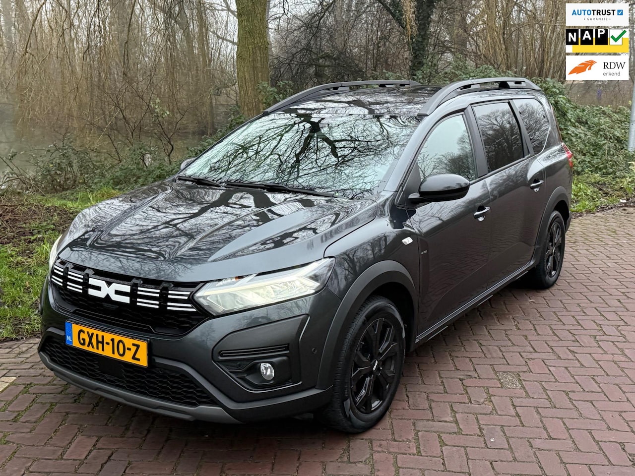 Dacia Jogger - 1.0 TCe 110 Extreme 7p. 1 Eig. b.j. 3-2023 46000 km carplay ,climate control - AutoWereld.nl